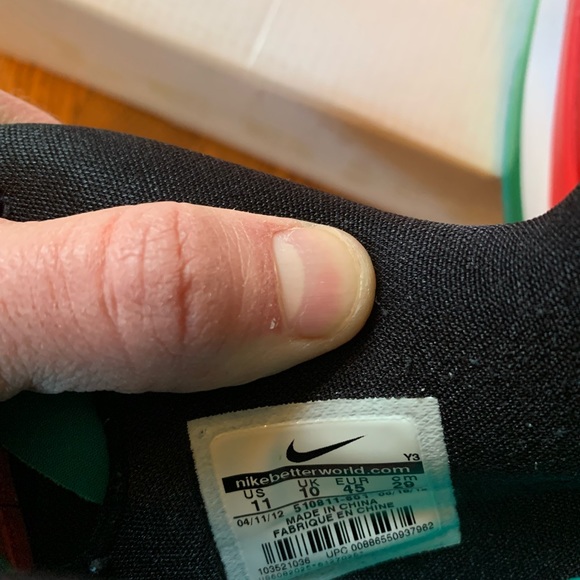 Nike Lebron 9 Low Liverpool Shoes - Picture 5 of 8